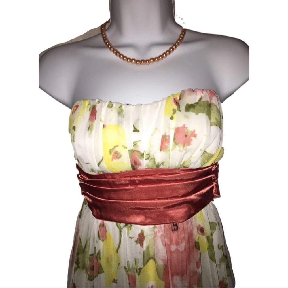 PERFECT Strapless Sexy & Flirty Mini Dress S. 1/2